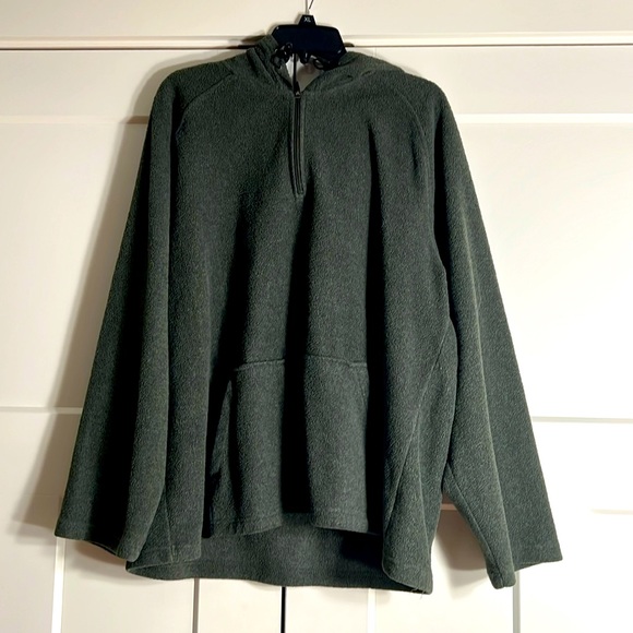 tek gear Other - Hunter green hooded pullover with kangaroo pocket